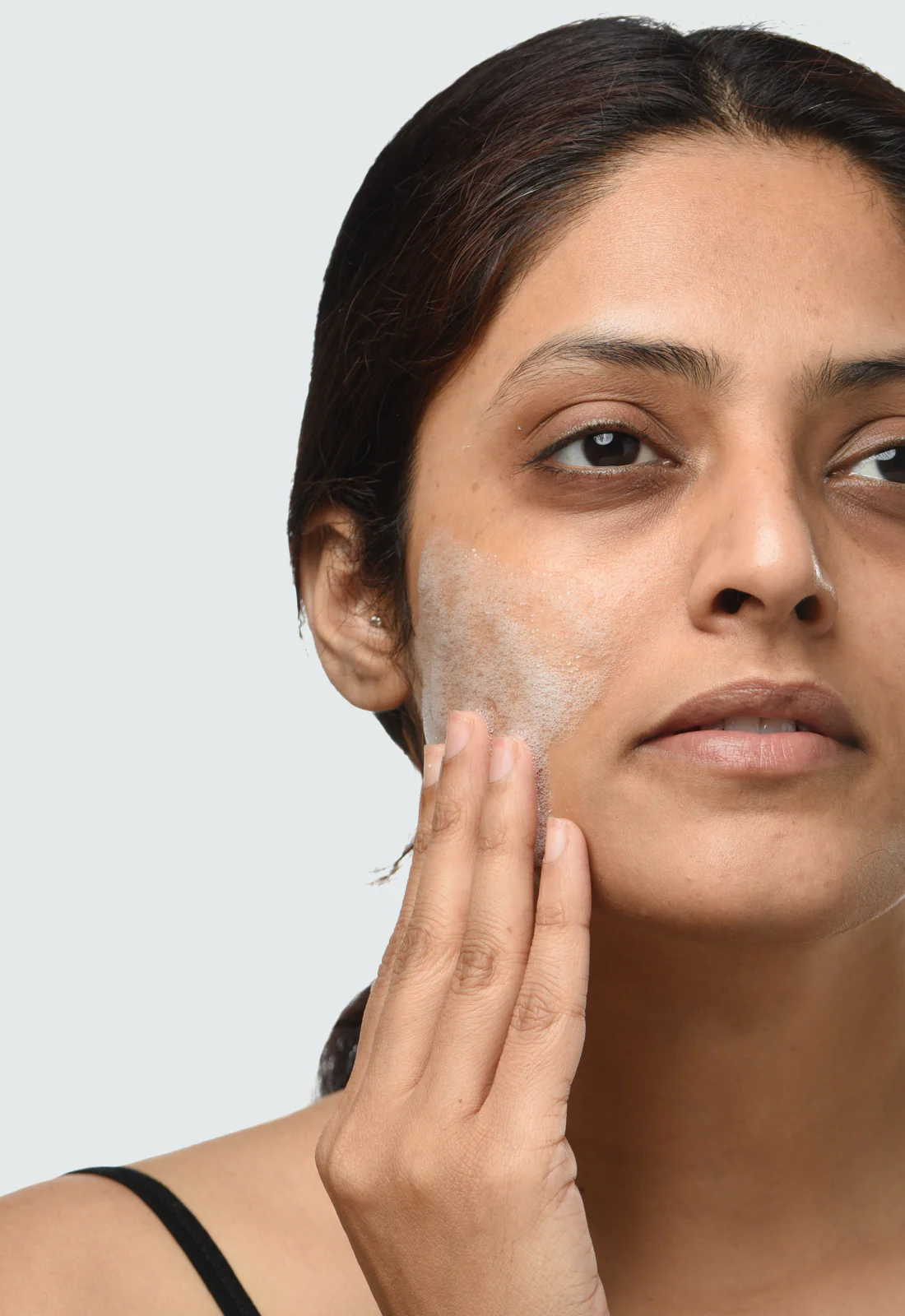 Aquaporin Booster 05% Cleanser - Image 3